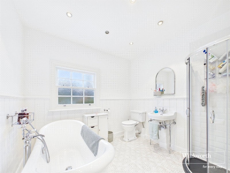 Basingstoke Road, Riseley, RG7