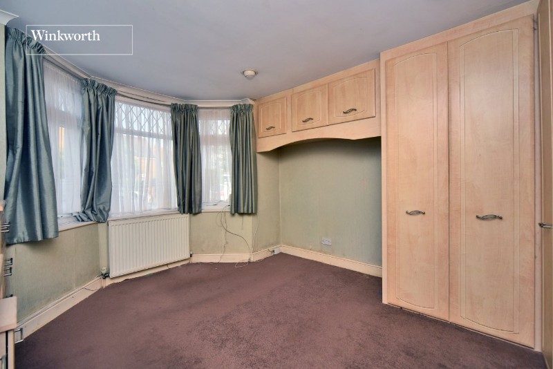 Gander Green Lane, Sutton, SM1