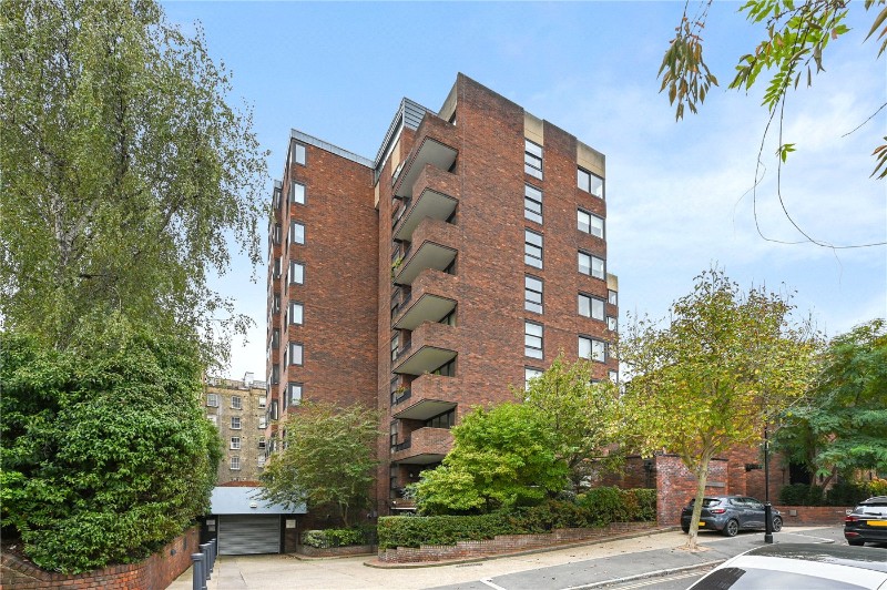 Kensington Place, Kensington, London, W8