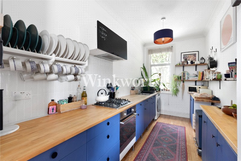 Station Road, London, N22