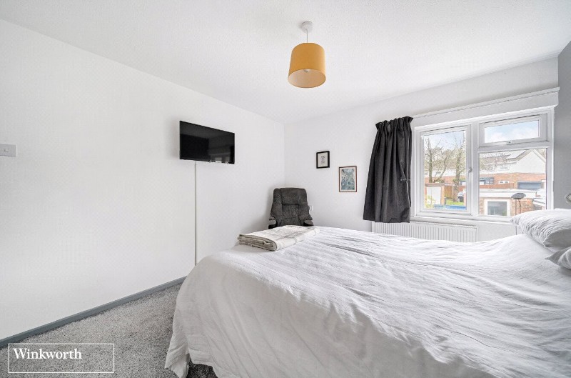 Novello Close, Basingstoke, Hampshire, RG22