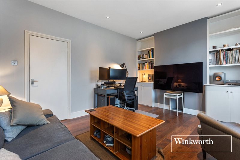 Squires Lane, Finchley, London, N3