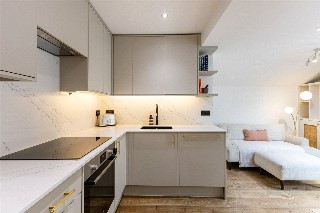Standen Road, Southfields, SW18