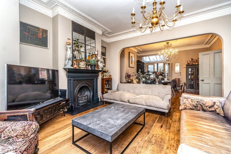 Mildenhall Road, London, E5
