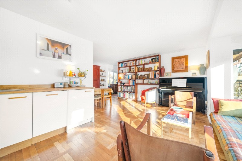 Linwood Close, London, SE5