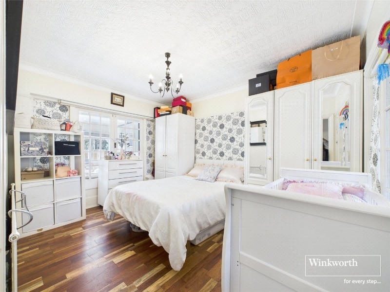 Watford Way, London, NW4