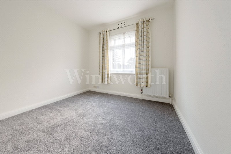 The Vale, London, NW11