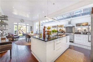 Brook Gardens, Barnes, London, SW13
