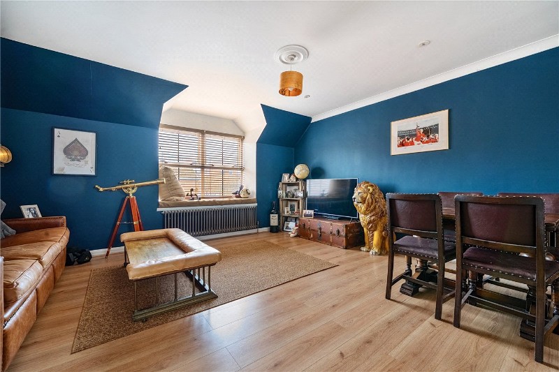 Dogflud Way, Farnham, Surrey, GU9