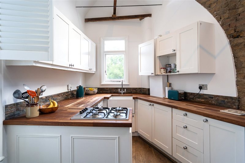 Telford Avenue, London, SW2