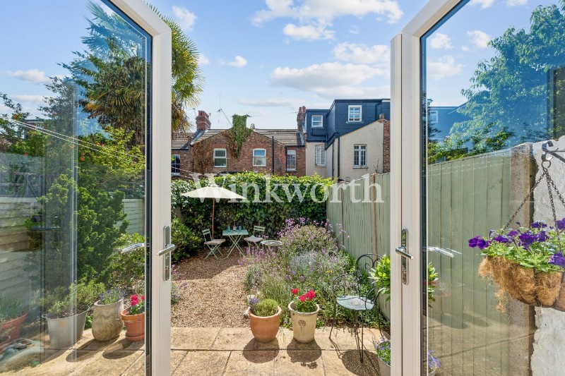 Berwick Road, London, N22