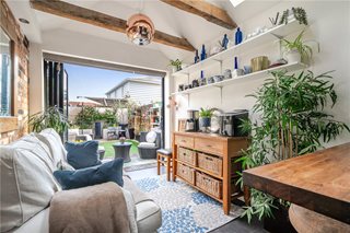 West Street, Farnham, Surrey, GU9