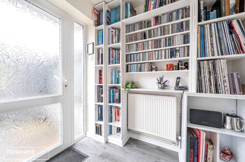 Novello Close, Basingstoke, Hampshire, RG22