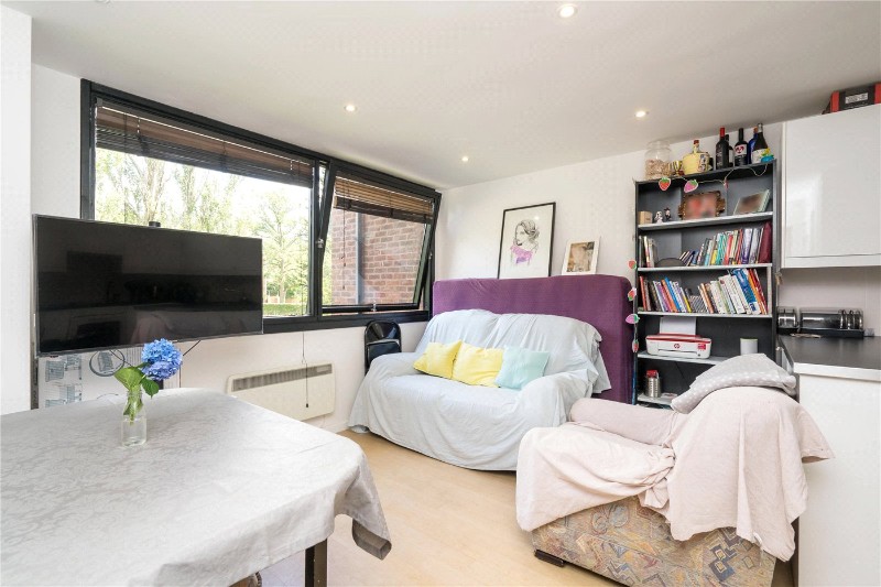 Britten Close, London, NW11