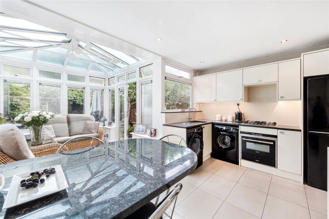 3 bedroom property for sale in Edenham Way, London, W10 (Ref LAD190099