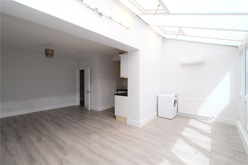 Leopold Road, London, W5