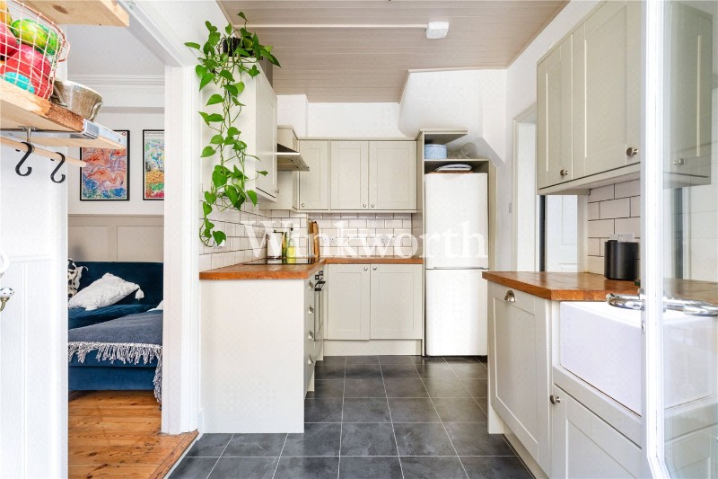 Lyndhurst Road, London, N22