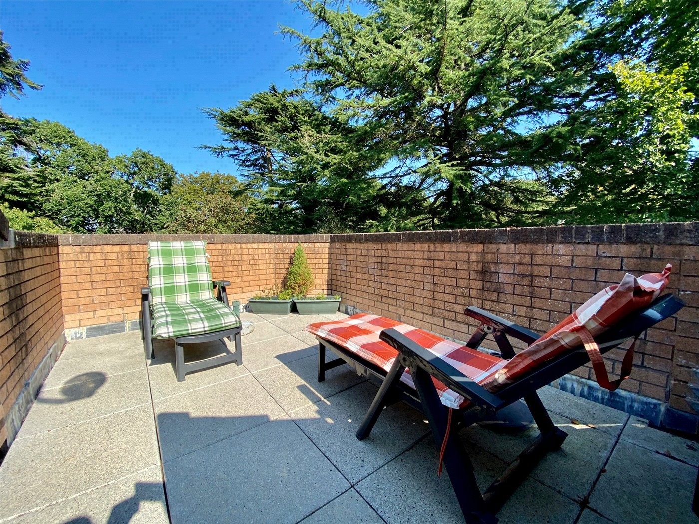 2 bedroom property for sale in Oakwood, 2 Roslin Road South