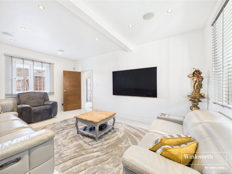Kingsbury Road, Kingsbury, London, NW9