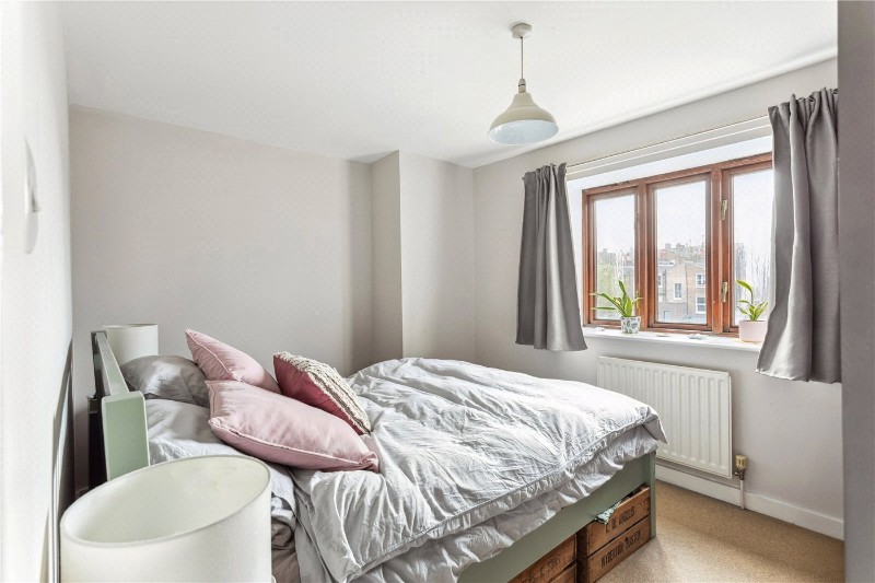 Canonbury Court, Hawes Street, London, N1