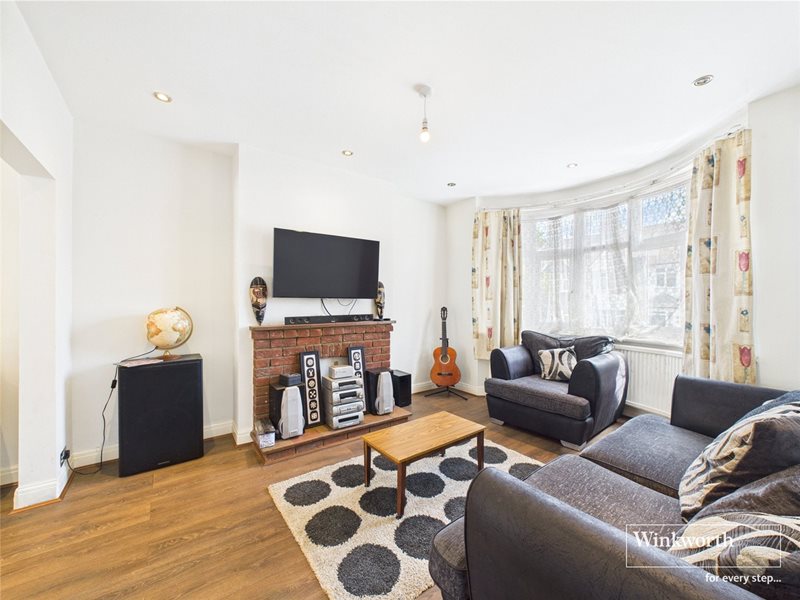 Holden Avenue, Kingsbury, London, NW9