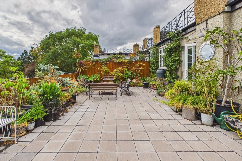 Hillside Road, London, SW2
