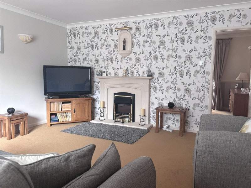 High Street, Worton, Devizes, Wiltshire, SN10
