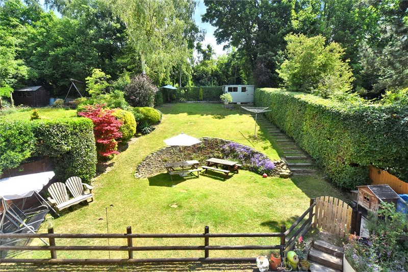 Outwood Lane, Chipstead, Coulsdon, CR5