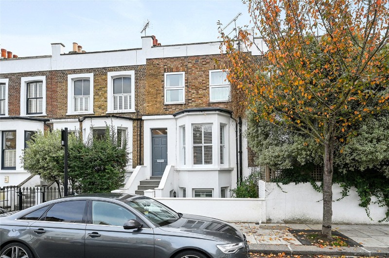 Askew Crescent, London, W12