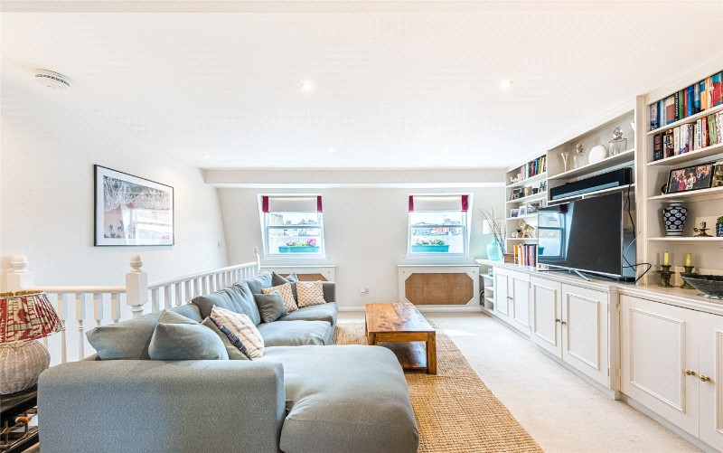 Moreton Terrace, London, SW1V