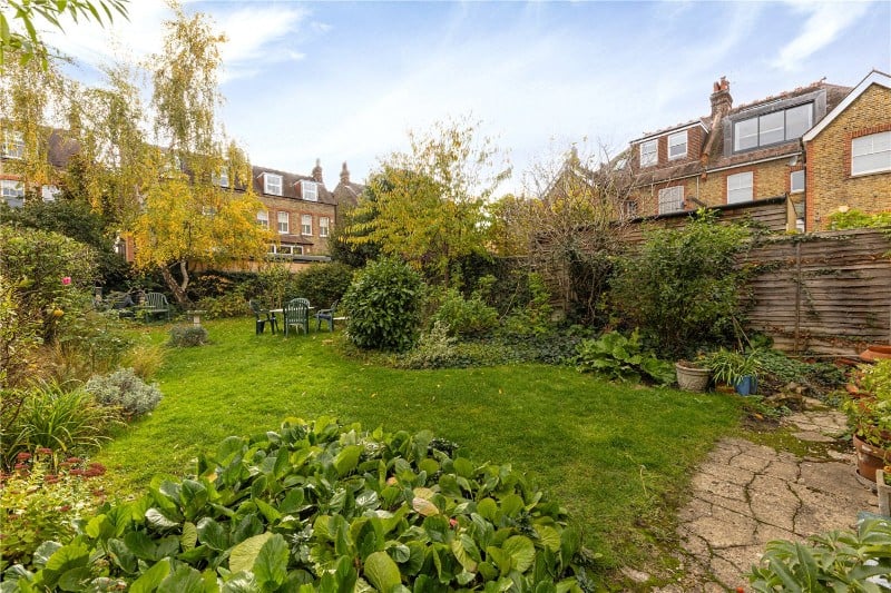 Montolieu Gardens, London, SW15