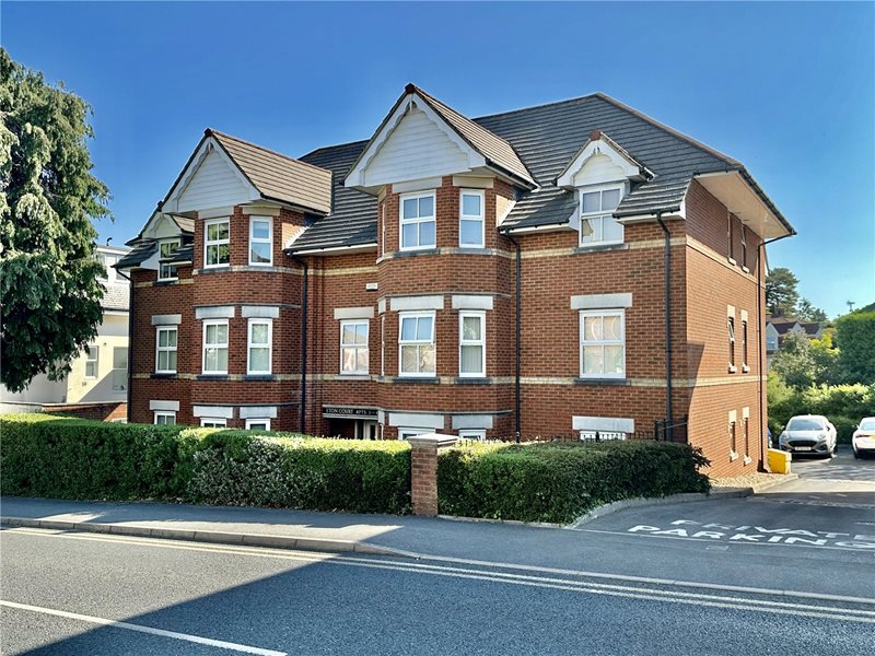 Alumhurst Road, Bournemouth, BH4
