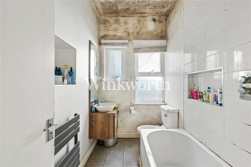 Grovelands Road, London, N13