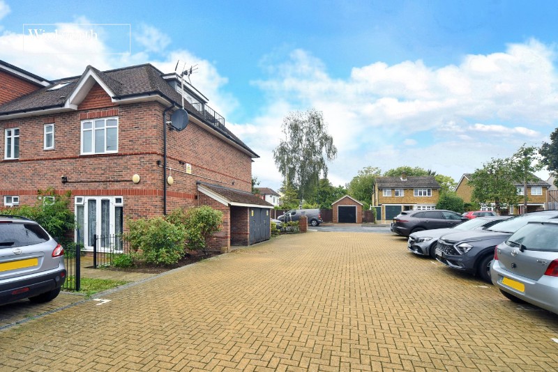Colborne Way, Worcester Park, KT4