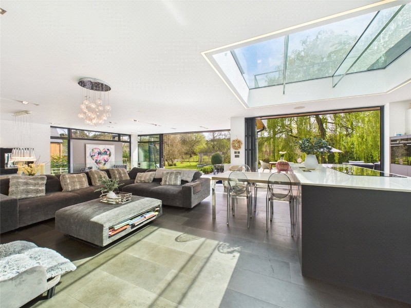 Ashford Hill Road, Headley, Thatcham, Hampshire, RG19