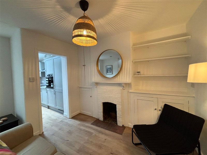 Victoria Road, Farnham, Surrey, GU9