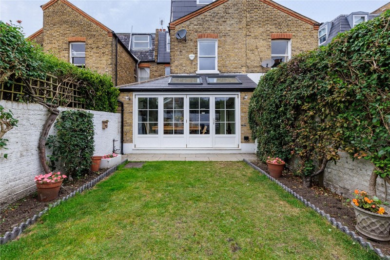 Deodar Road, London, SW15