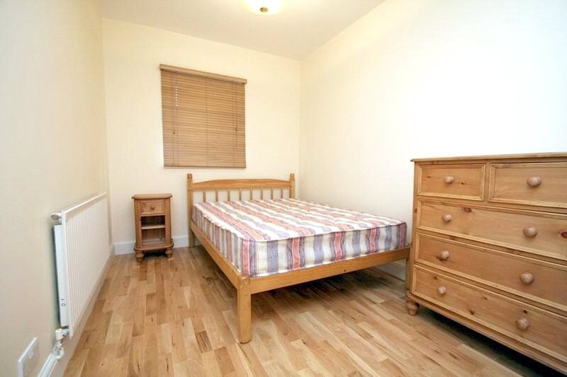 Grosvenor Parade, Uxbridge Road, Ealing, London, W5