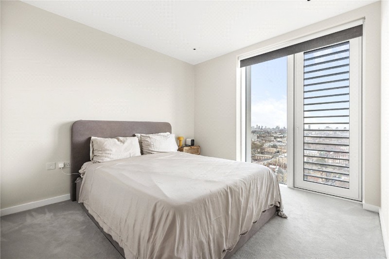 Cendal Crescent, London, E1