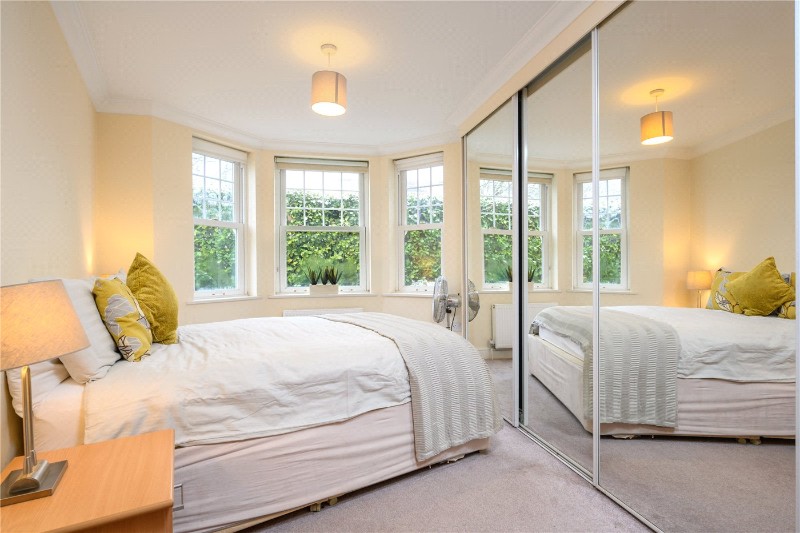 Park Rise, Leatherhead, Surrey, KT22