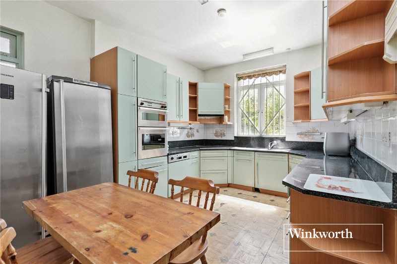 East End Road, Finchley, London, United Kingdom, N3