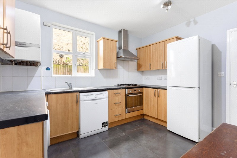 Pitcairn Road, London, CR4