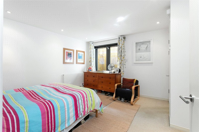 City Road, London, EC1V