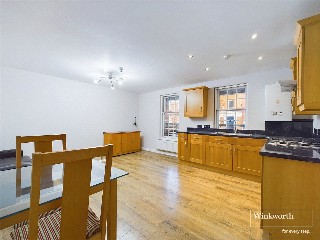 Home Court, 96 London Street, Reading, Berkshire, RG1