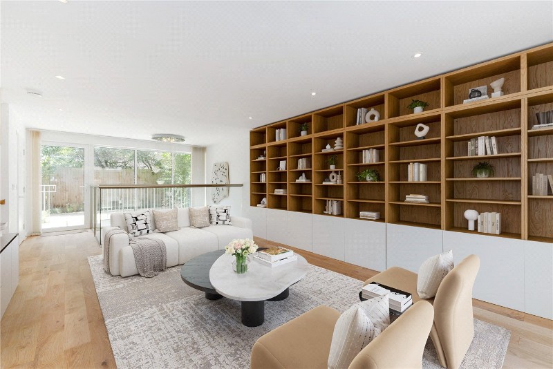 Kings Avenue, London, SW4