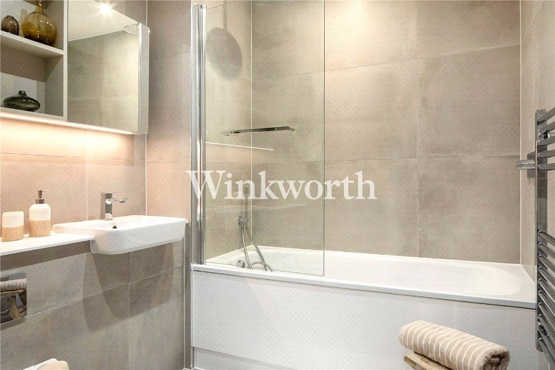 Frankum Mews, London, N22