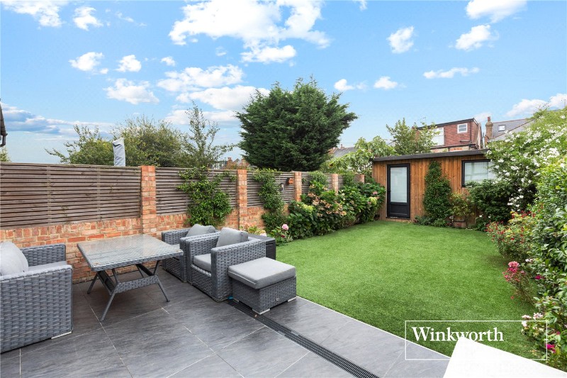 Bow Lane, Finchley, London, N12