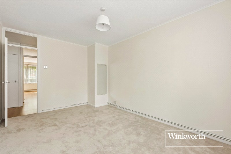 Holden Road, Woodside Park, London, N12
