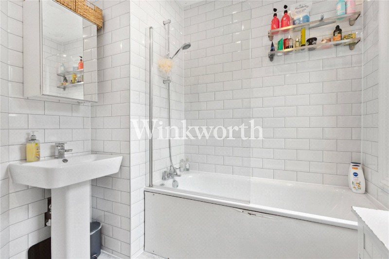 Lightcliffe Road, London, N13