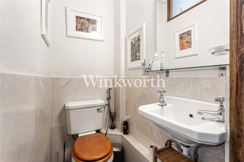 Westbury Avenue, London, N22